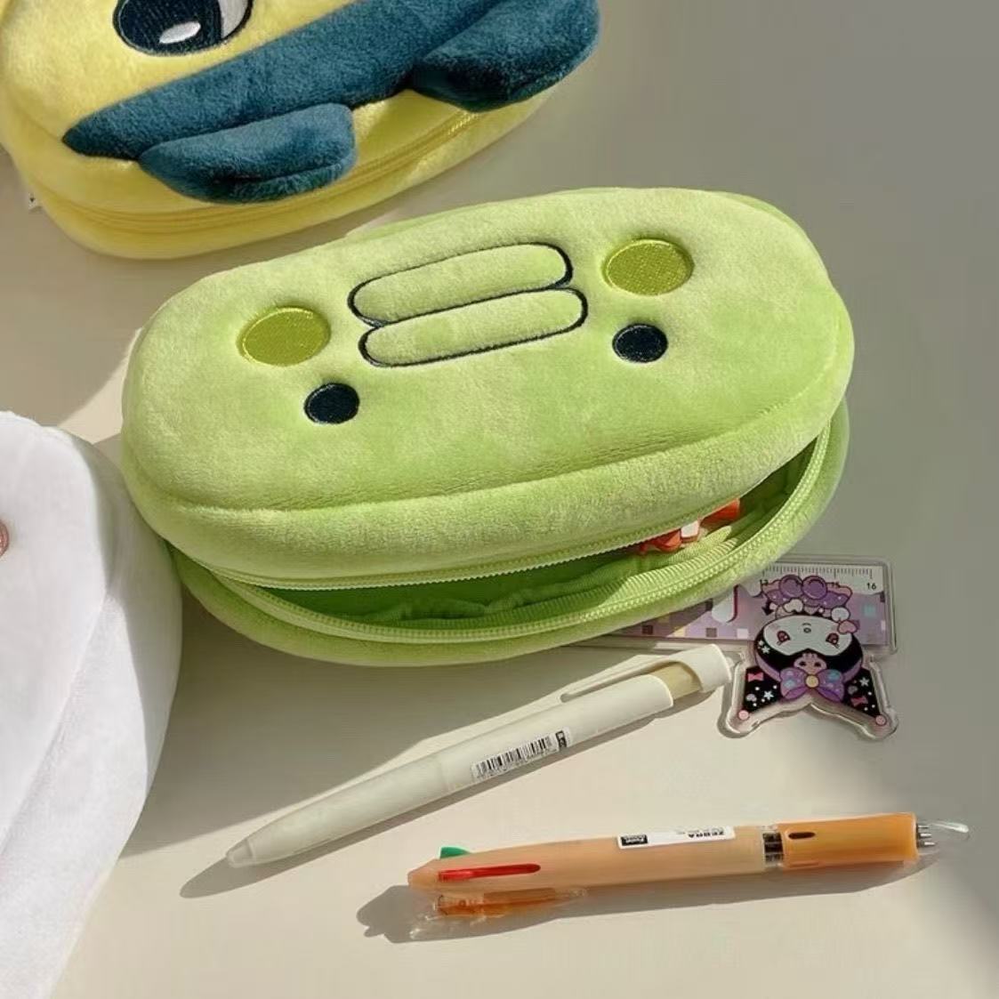 Cute Tamagotchi Plush Pencil C - Pencil Case Large recension och pris