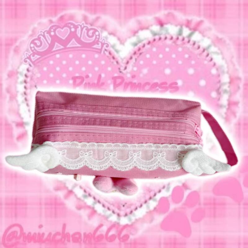 Japanese Style Berrie Chan Cut - Pencil Case Large recension och pris
